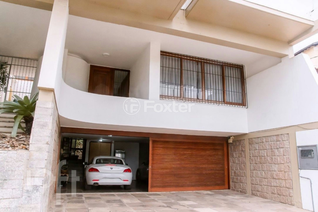 Casa à venda com 3 quartos, 382m² - Foto 1