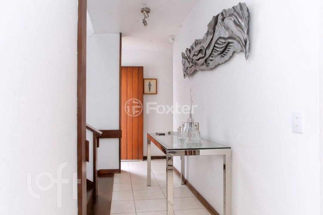 Casa à venda com 3 quartos, 382m² - Foto 5