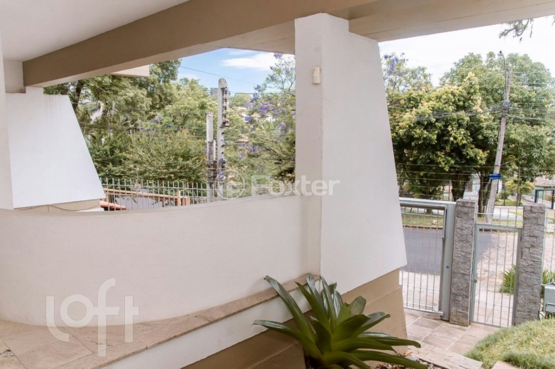 Casa à venda com 3 quartos, 382m² - Foto 2