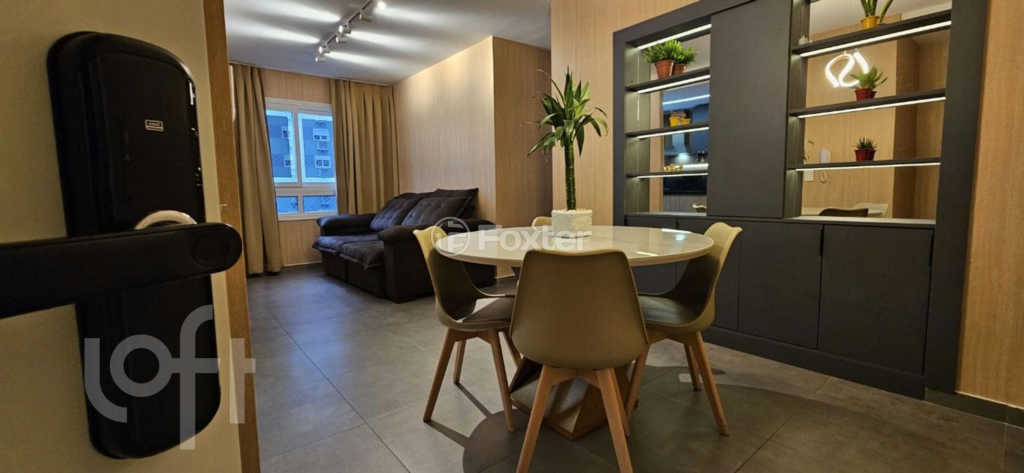 Apartamento à venda com 2 quartos, 56m² - Foto 1