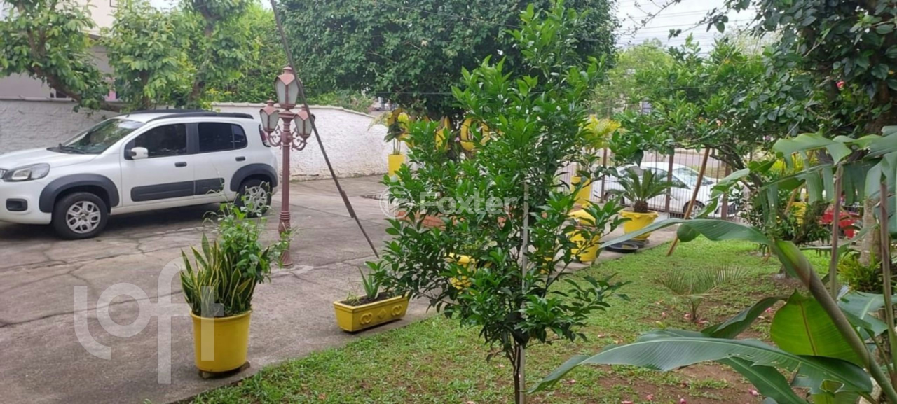 Casa à venda com 3 quartos, 50m² - Foto 1