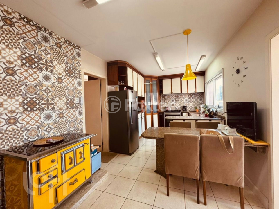 Apartamento à venda com 3 quartos, 157m² - Foto 5