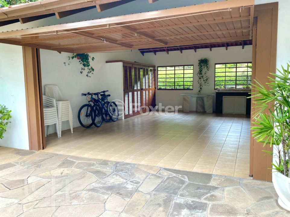 Casa à venda com 4 quartos, 410m² - Foto 32