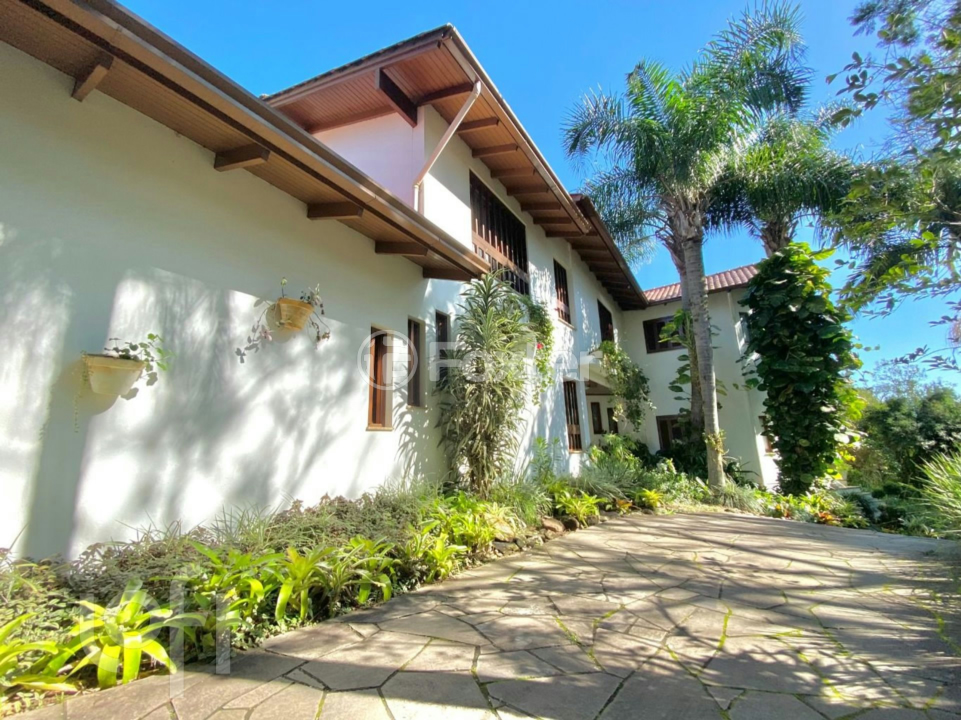 Casa à venda com 4 quartos, 410m² - Foto 2