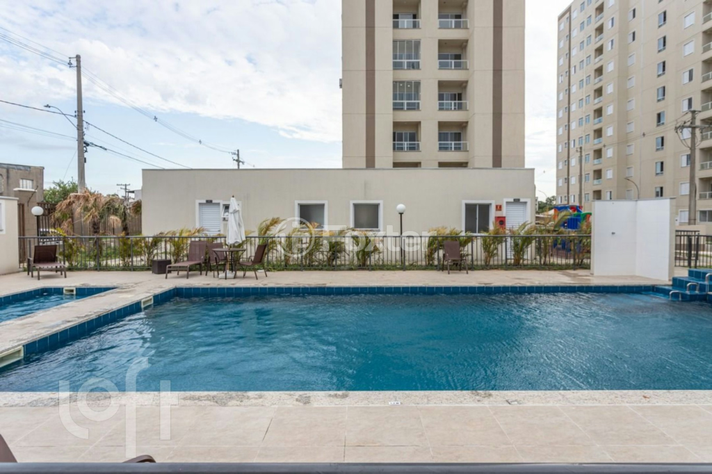 Apartamento à venda com 2 quartos, 44m² - Foto 27
