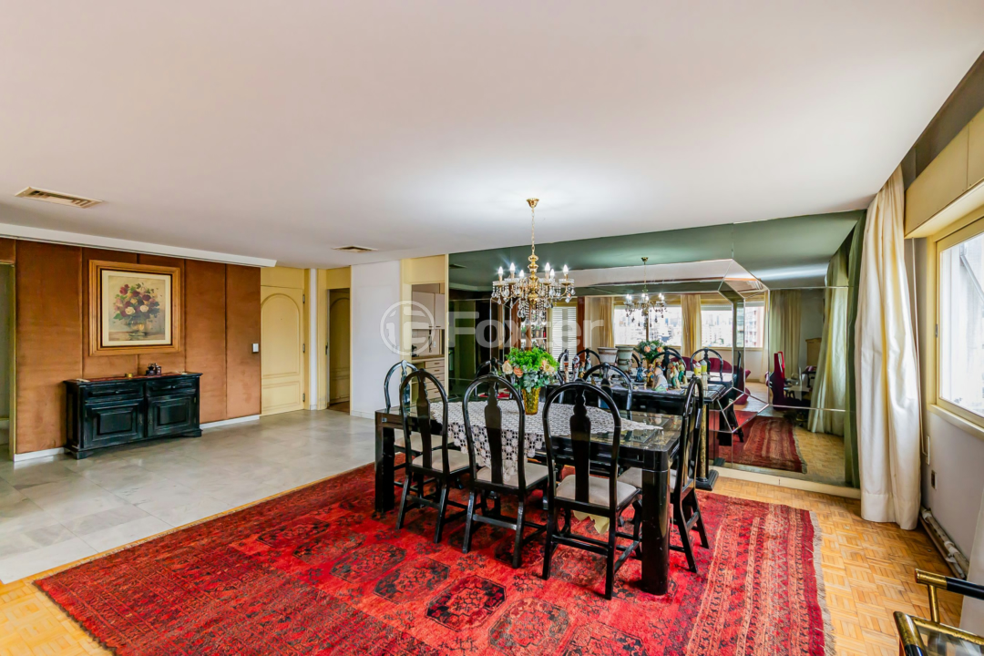 Apartamento à venda com 3 quartos, 226m² - Foto 5