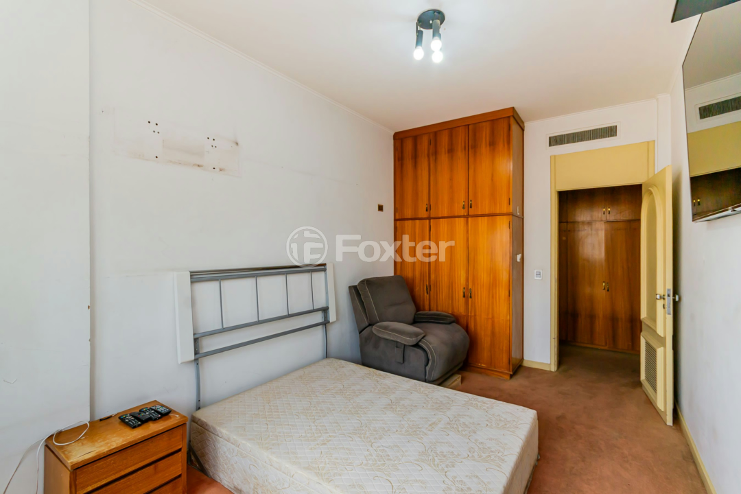 Apartamento à venda com 3 quartos, 226m² - Foto 27