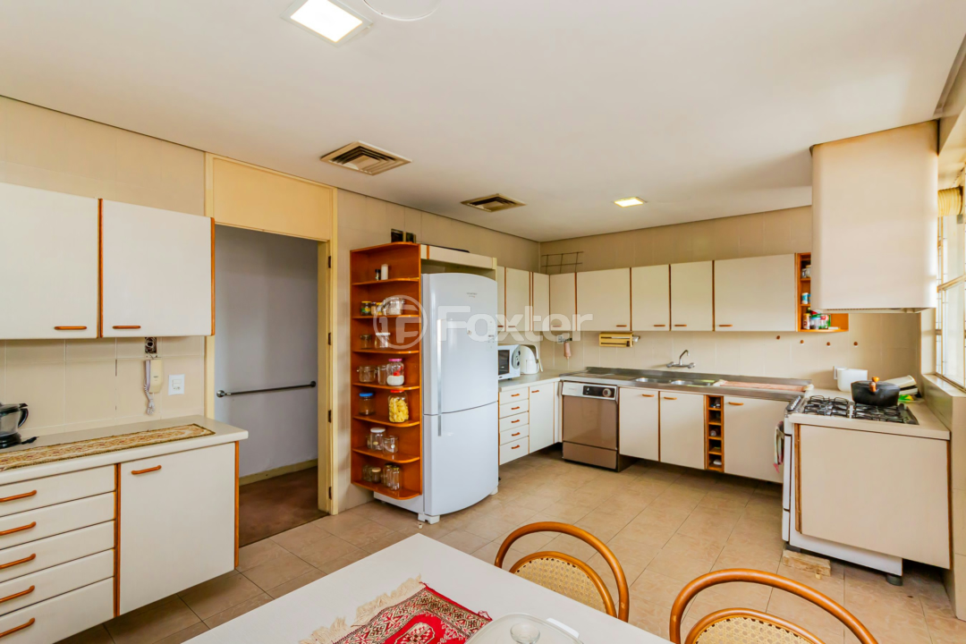 Apartamento à venda com 3 quartos, 226m² - Foto 46
