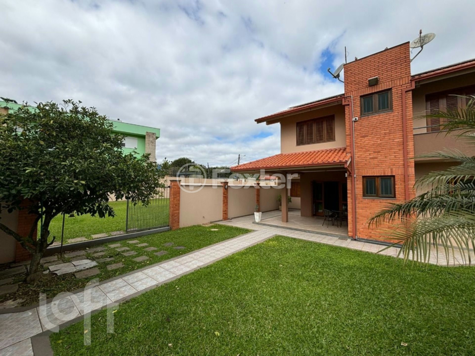 Casa à venda com 4 quartos, 297m² - Foto 3