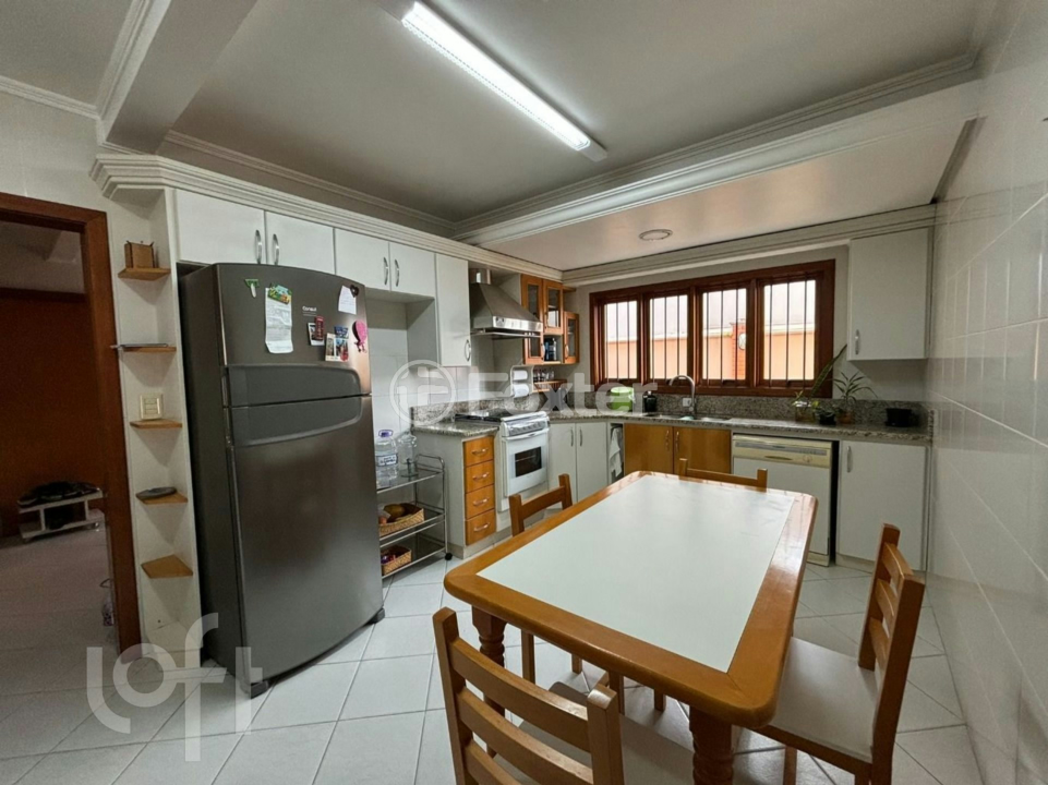 Casa à venda com 4 quartos, 297m² - Foto 8
