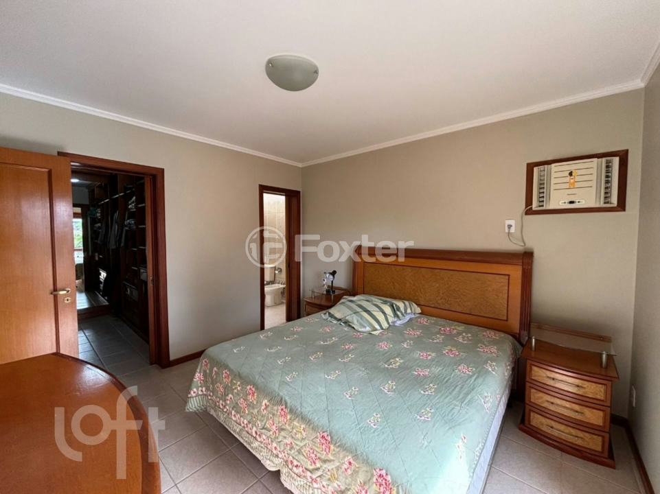 Casa à venda com 4 quartos, 297m² - Foto 32