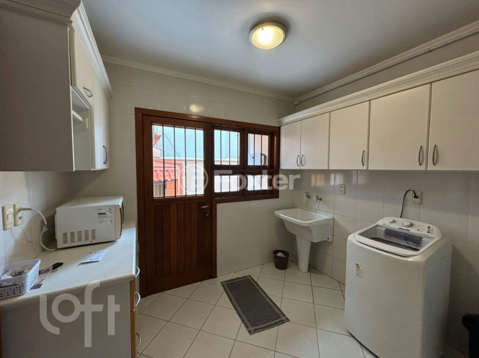 Casa à venda com 4 quartos, 297m² - Foto 11
