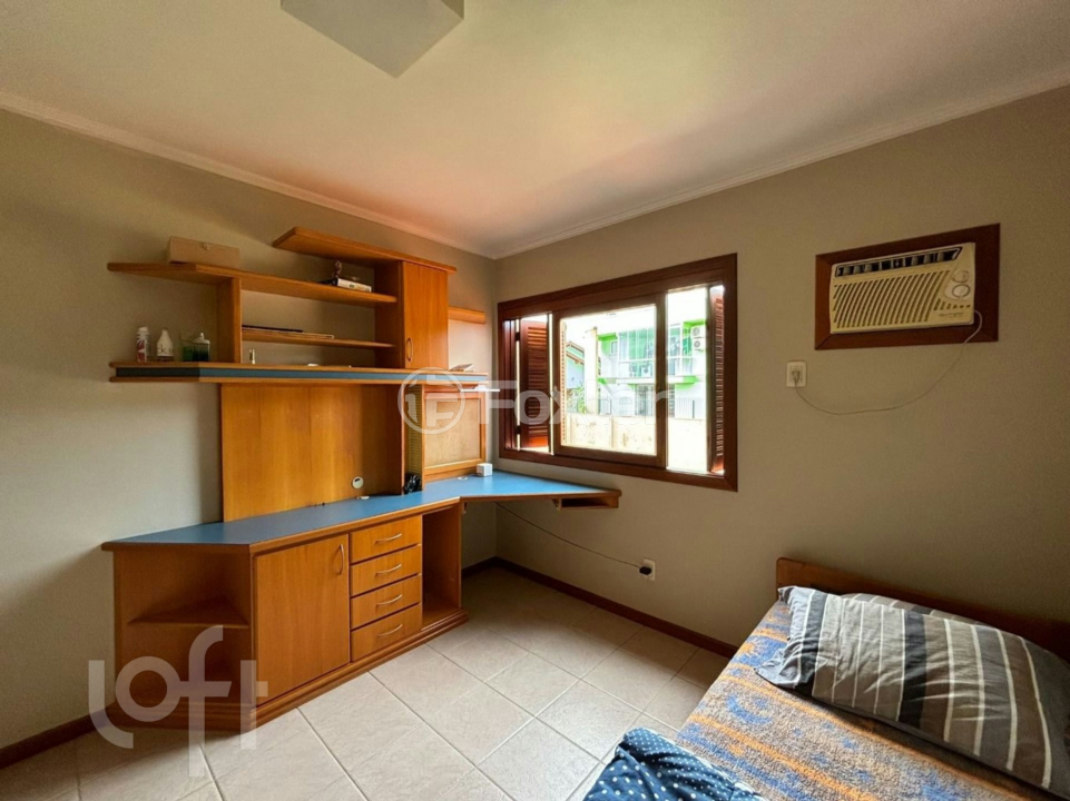 Casa à venda com 4 quartos, 297m² - Foto 27