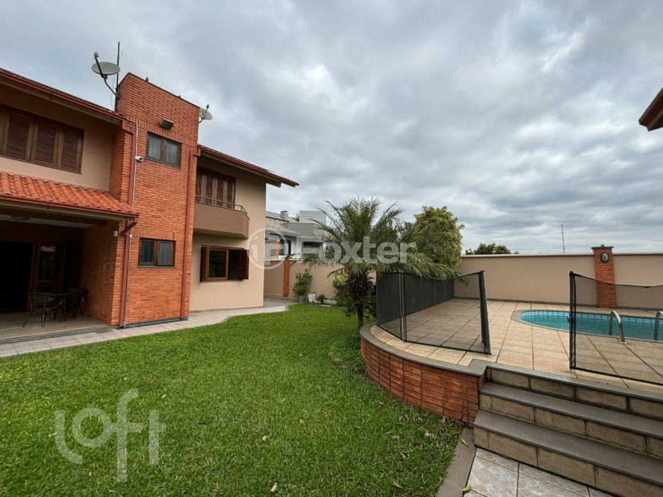 Casa à venda com 4 quartos, 297m² - Foto 5