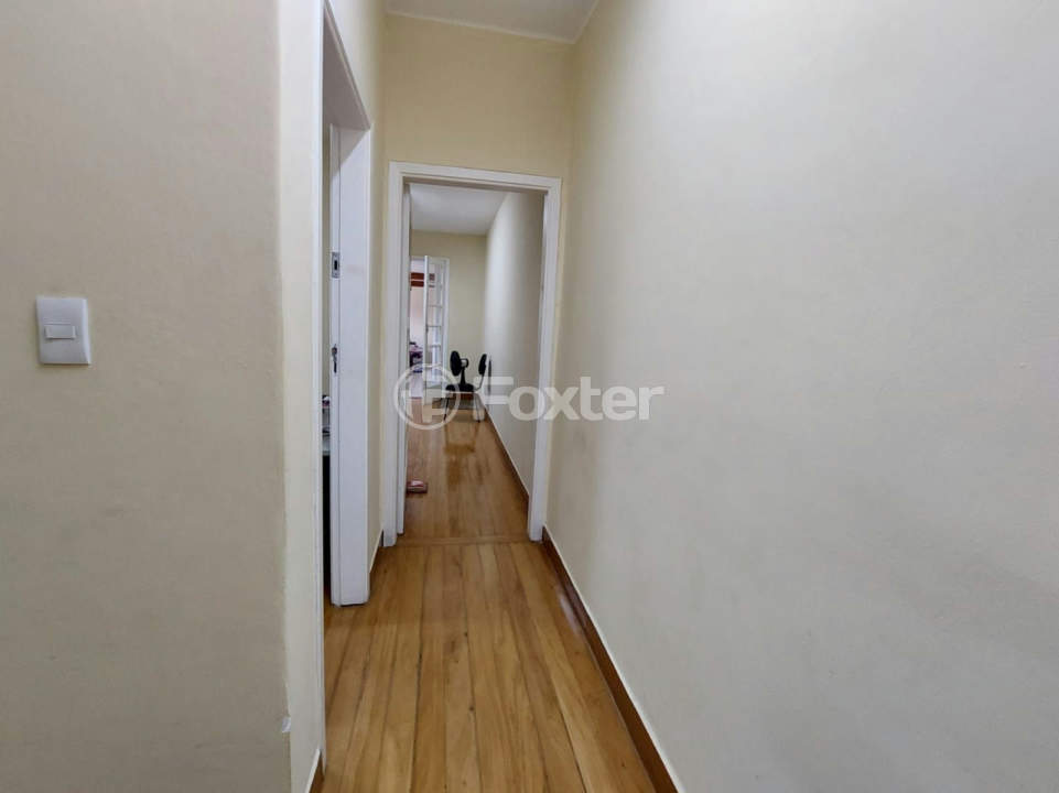 Casa à venda com 4 quartos, 270m² - Foto 18