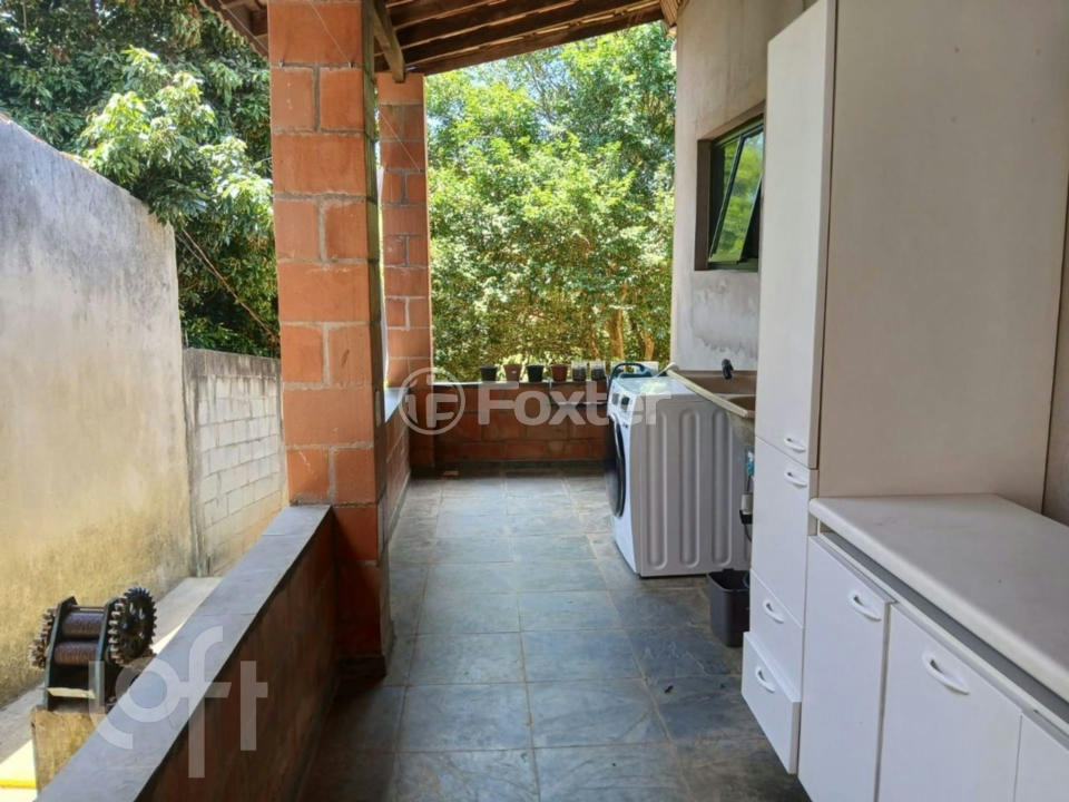 Casa à venda com 2 quartos, 200m² - Foto 9