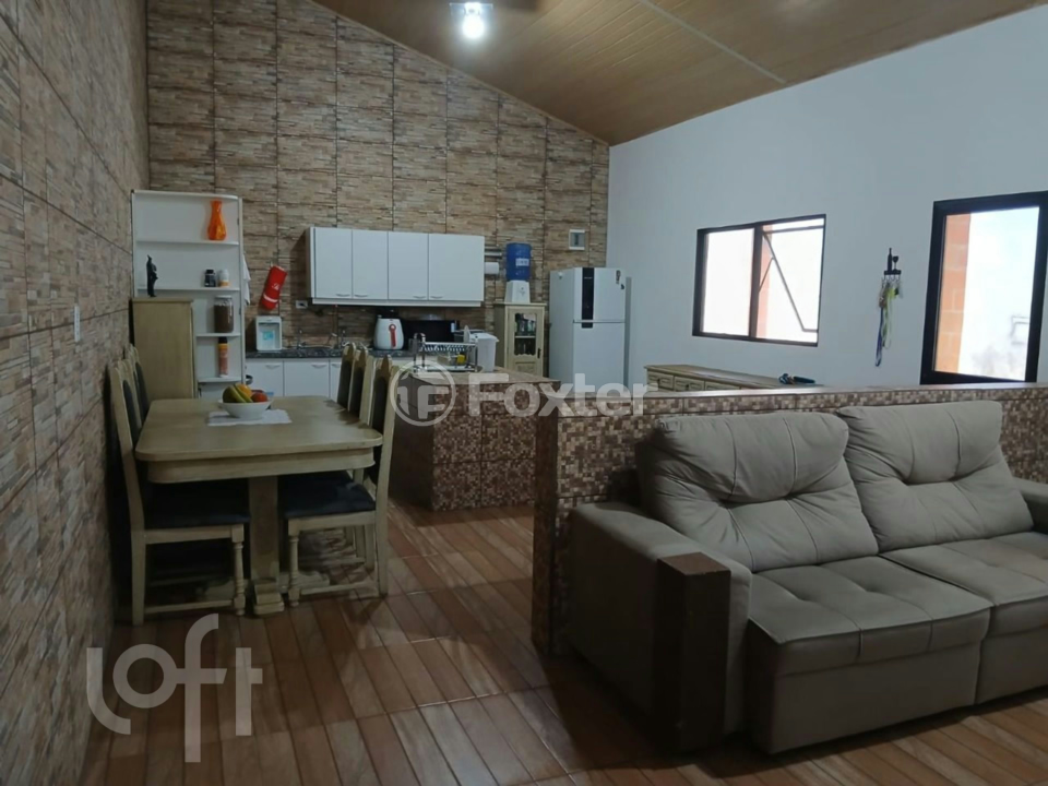 Casa à venda com 2 quartos, 200m² - Foto 1