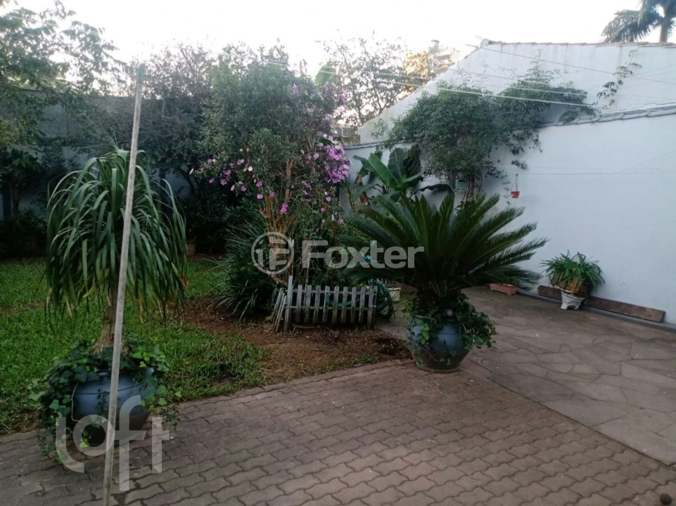 Casa à venda com 4 quartos, 234m² - Foto 4