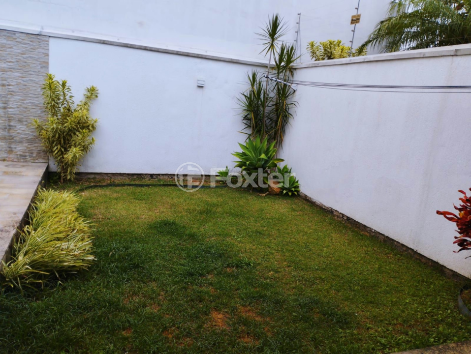 Casa à venda com 3 quartos, 140m² - Foto 10