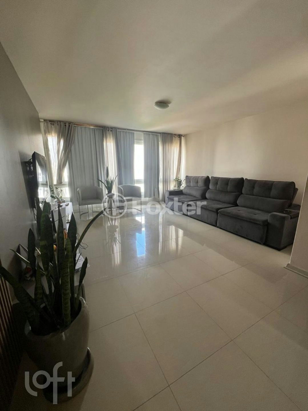 Apartamento à venda com 3 quartos, 130m² - Foto 2