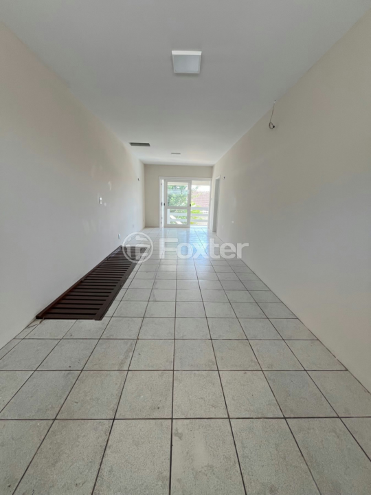 Casa à venda com 4 quartos, 206m² - Foto 3