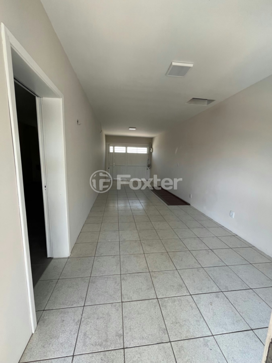 Casa à venda com 4 quartos, 206m² - Foto 2