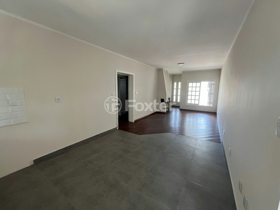 Casa à venda com 4 quartos, 206m² - Foto 4