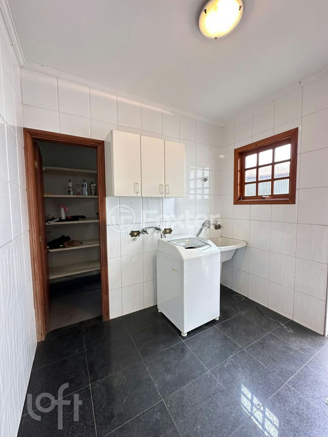 Casa à venda com 5 quartos, 300m² - Foto 9