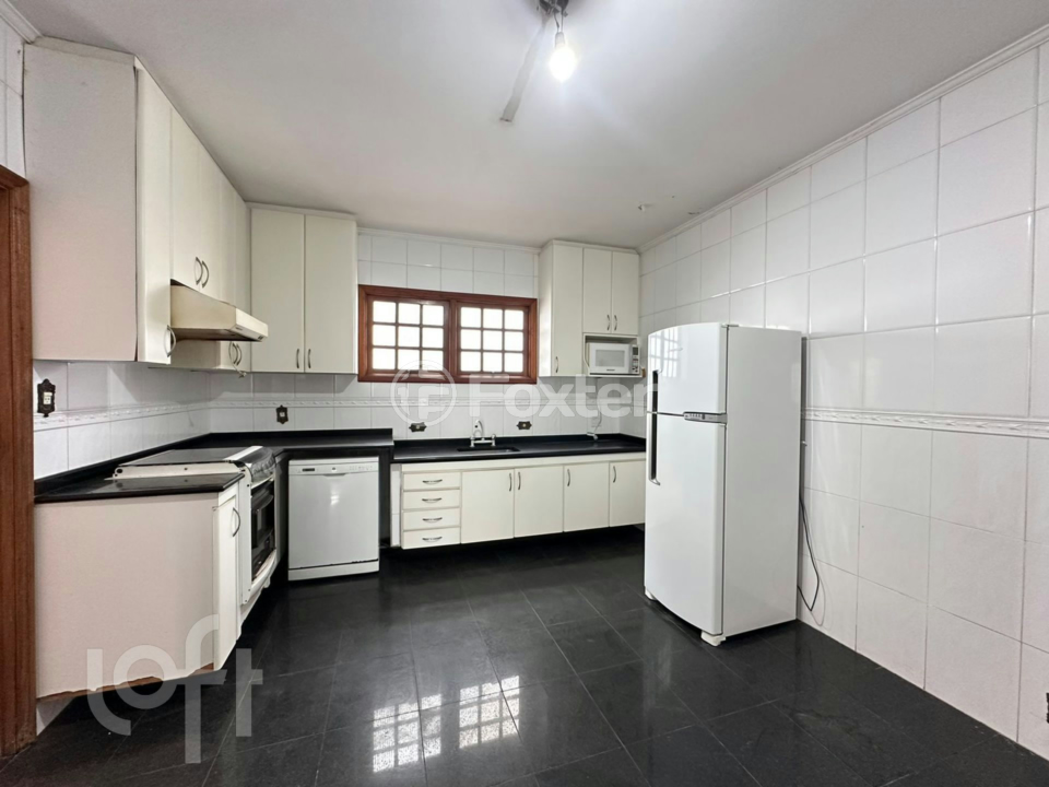 Casa à venda com 5 quartos, 300m² - Foto 6