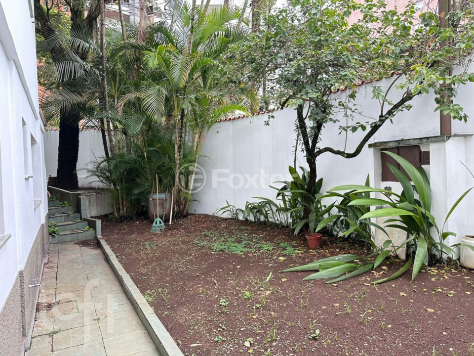 Casa à venda com 5 quartos, 300m² - Foto 21