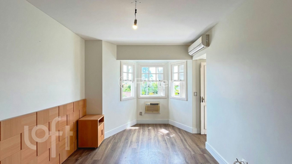 Casa de Condomínio à venda com 3 quartos, 224m² - Foto 25