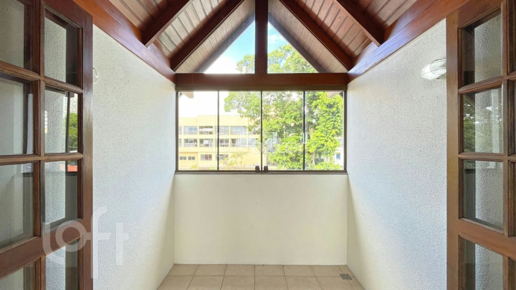 Casa de Condomínio à venda com 3 quartos, 224m² - Foto 43