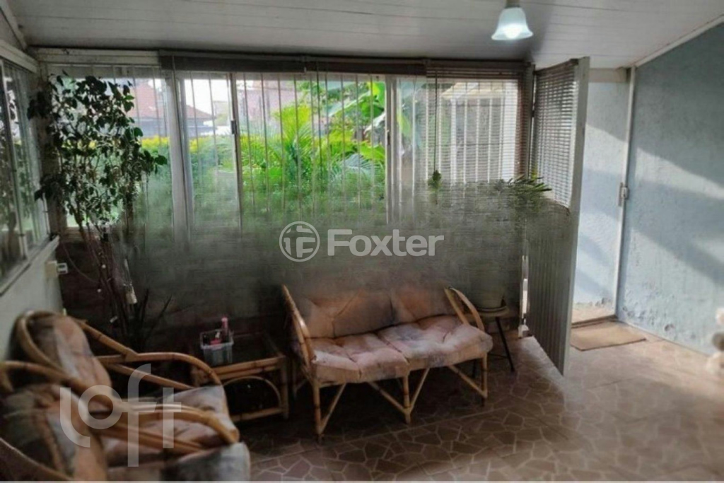 Casa à venda com 2 quartos, 154m² - Foto 2