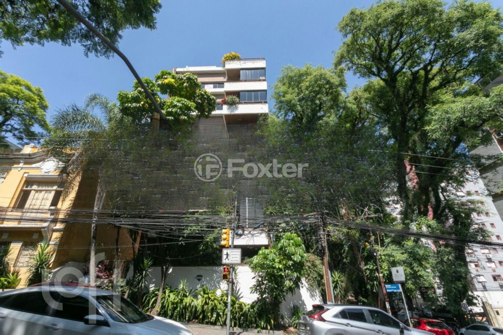 Apartamento à venda com 3 quartos, 233m² - Foto 1