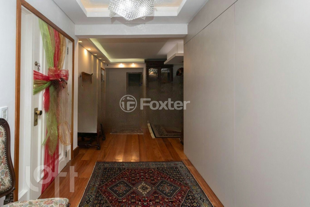 Apartamento à venda com 3 quartos, 233m² - Foto 11