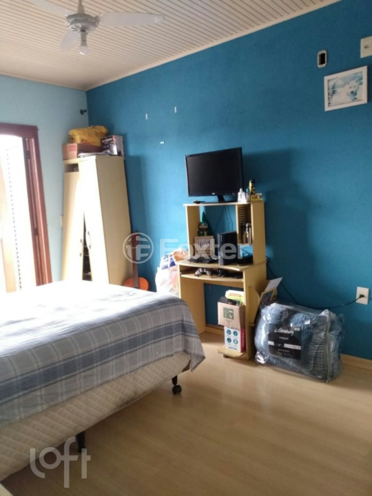 Casa à venda com 3 quartos, 238m² - Foto 4