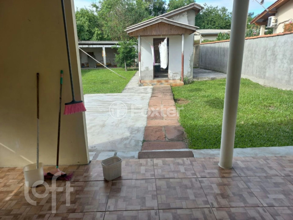 Casa à venda com 2 quartos, 70m² - Foto 11