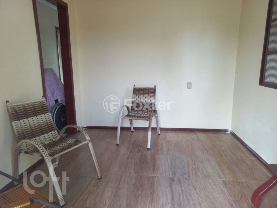 Casa à venda com 2 quartos, 70m² - Foto 3