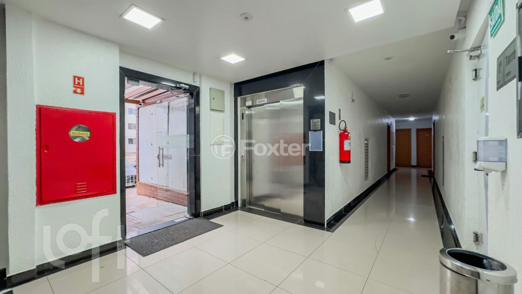 Apartamento à venda com 2 quartos, 44m² - Foto 23