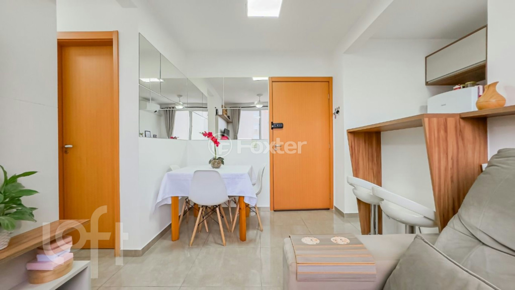 Apartamento à venda com 2 quartos, 44m² - Foto 2