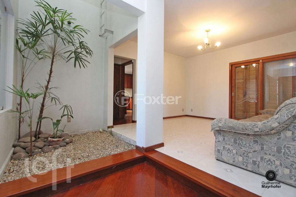 Casa à venda com 3 quartos, 285m² - Foto 3