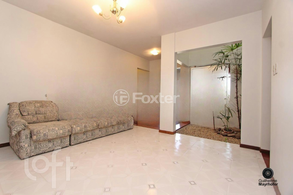 Casa à venda com 3 quartos, 285m² - Foto 2