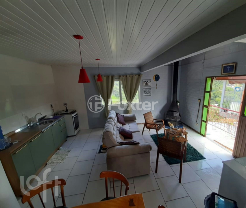 Casa à venda com 2 quartos, 100m² - Foto 3