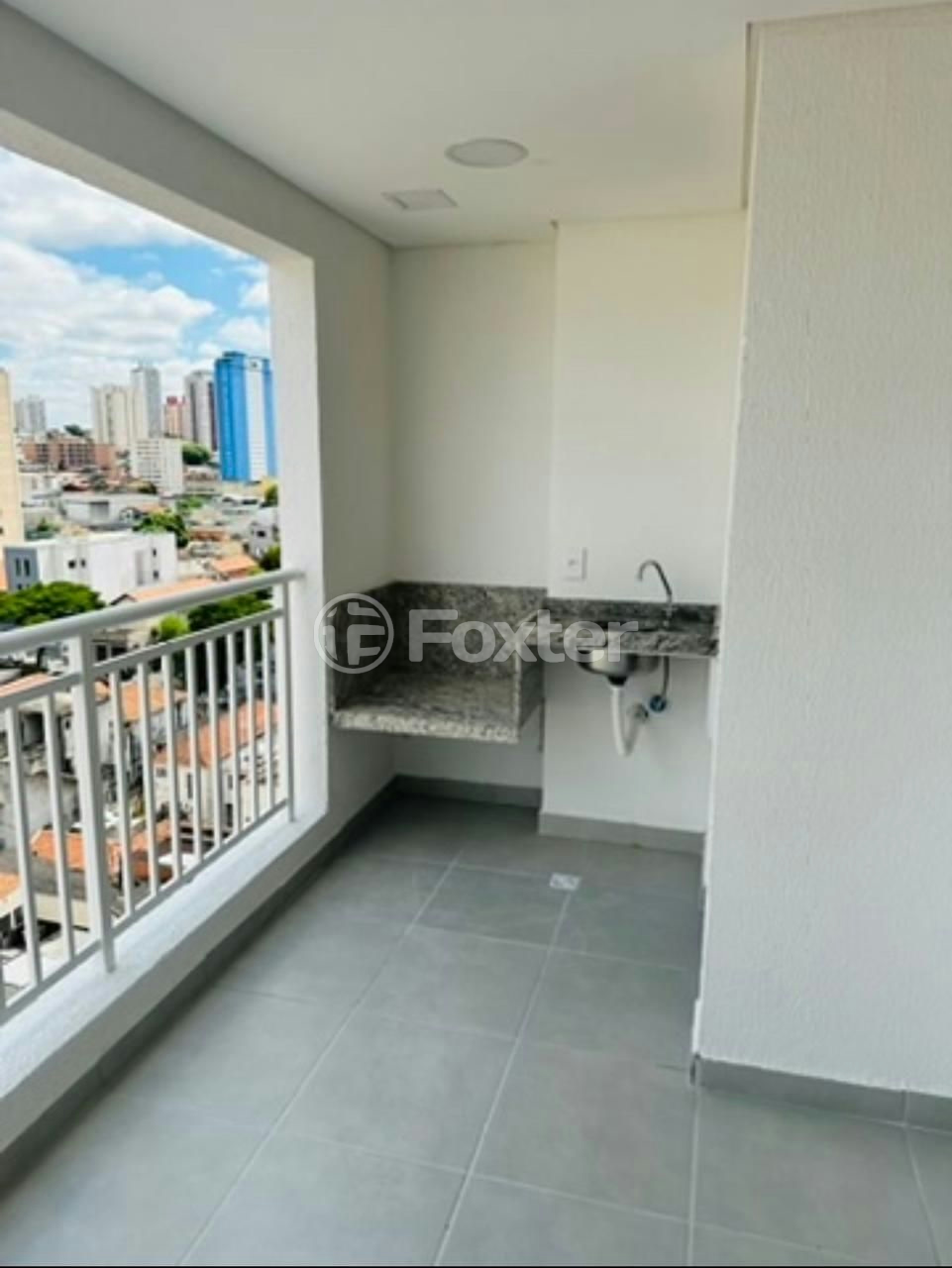 Apartamento à venda com 2 quartos, 65m² - Foto 3