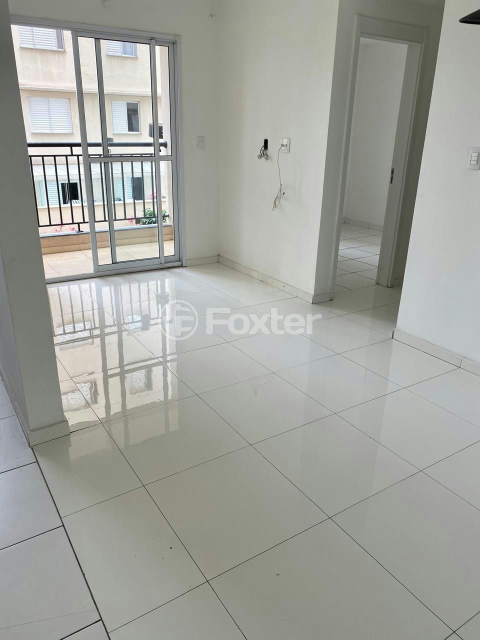 Apartamento à venda com 2 quartos, 55m² - Foto 2