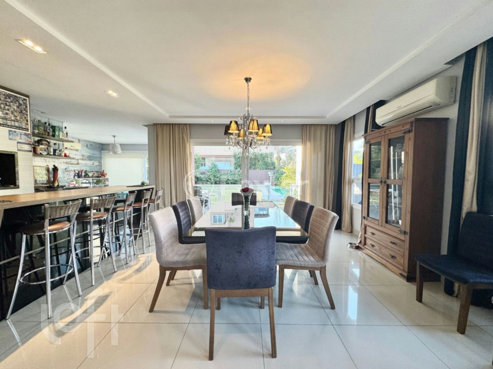 Casa à venda com 4 quartos, 334m² - Foto 15