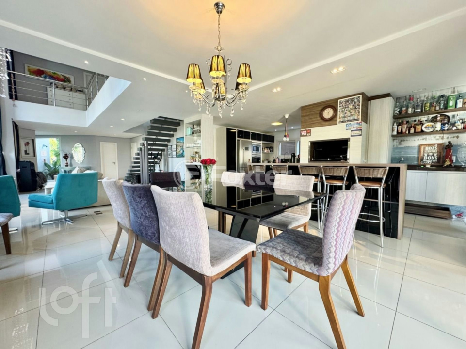 Casa à venda com 4 quartos, 334m² - Foto 14