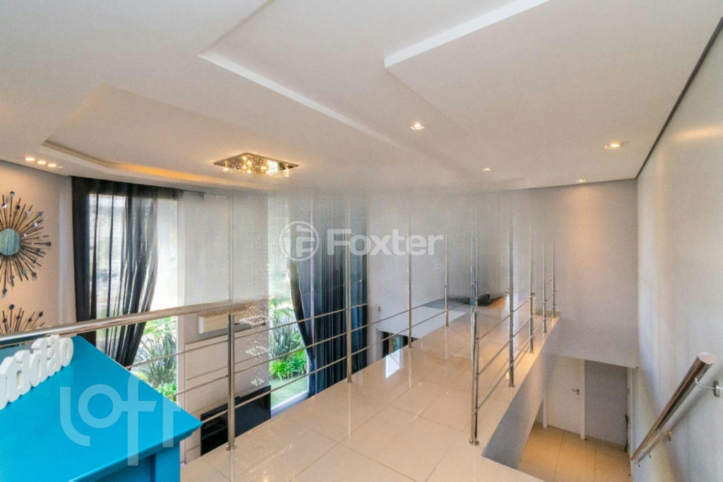 Casa à venda com 4 quartos, 334m² - Foto 13