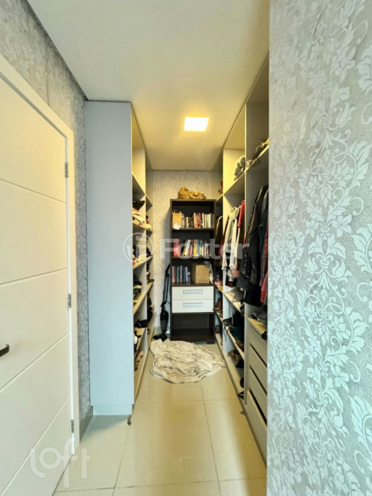 Casa à venda com 4 quartos, 334m² - Foto 25