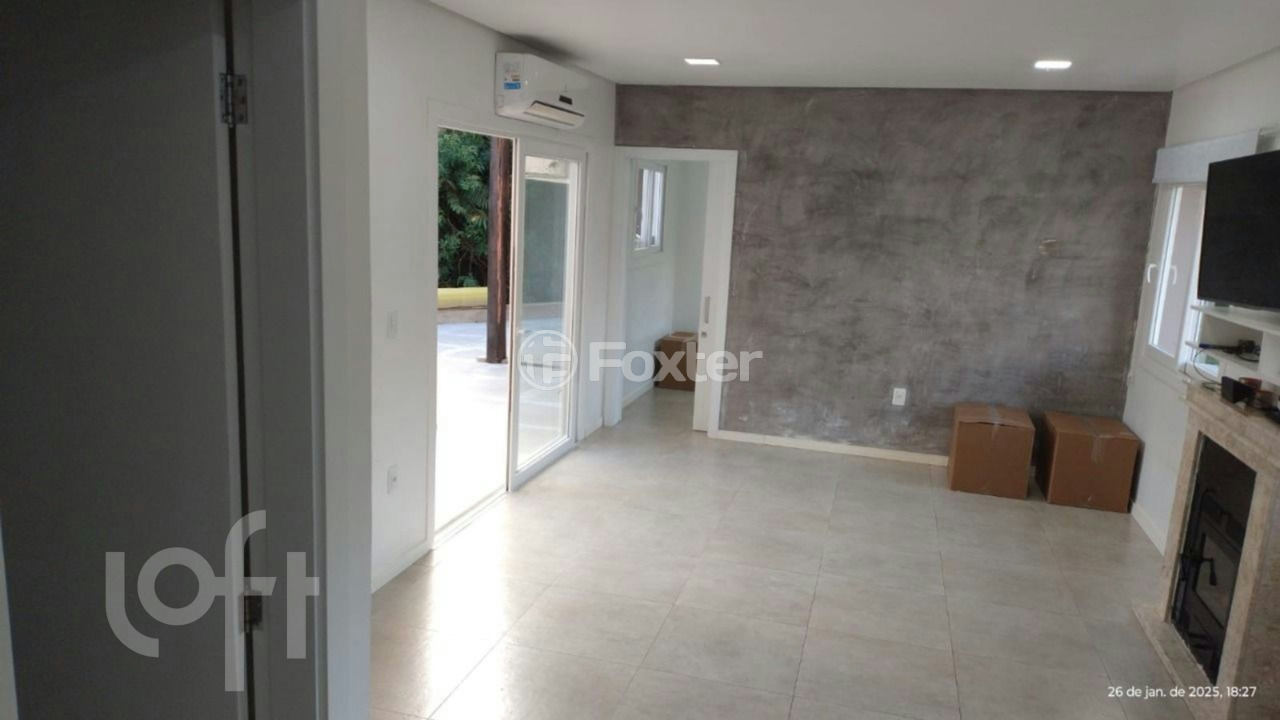 Casa de Condomínio à venda com 4 quartos, 196m² - Foto 1
